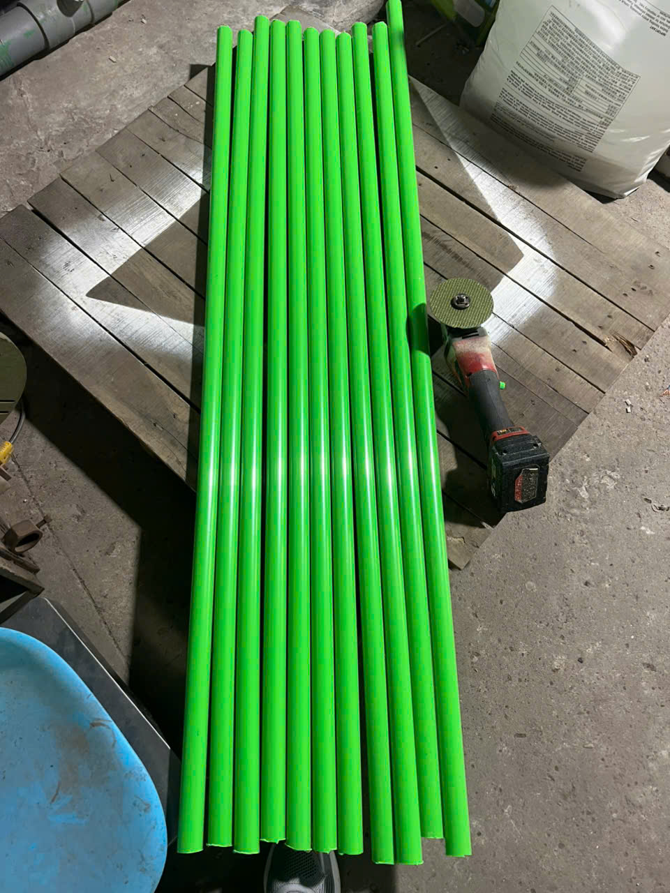 ỐNG NHỰA PVC MÀU XANH PHI 34