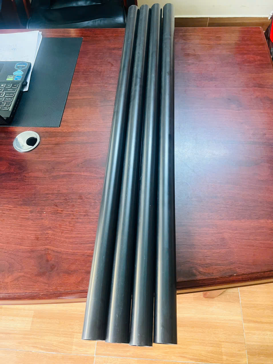 ĐÙN ỐNG MÀU ĐEN PVC CỨNG PHI 39